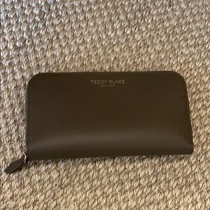Teddy Blake New York Brown Leather Zip Around Wallet
